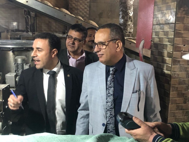 الدقهلية: ”عبد الفتاح” يقود حملة اليوم الرقابية المفاجئة ويضبط مخالفات بمخابز طلخا وشربين