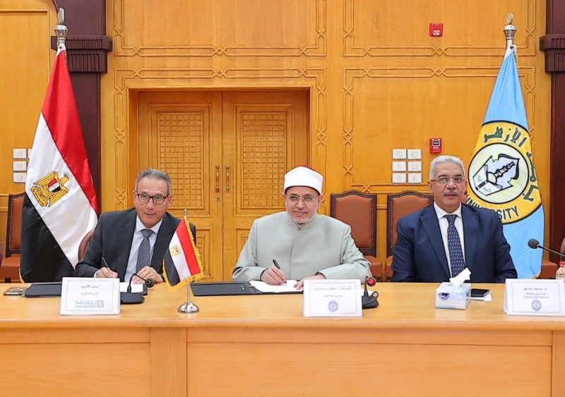 البنك الأهلي يوقع بروتوكول تعاون جديد مع جامعة الأزهر