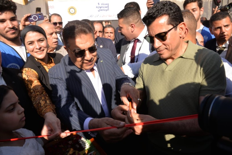 محافظ الدقهليه ووزير الشباب والرياضة يفتتحان المرحلة الأولى لتطوير ملعب استاد المنصورة الرياضي