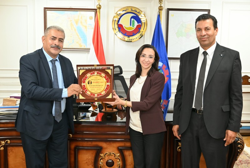 محافظ البحيرة تستقبل مدير الهيئة العامة للإصلاح الزراعي” صور ”