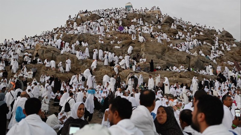 لماذا تعد العشر الأوائل من ذي الحجة أعظم أيام الدنيا؟