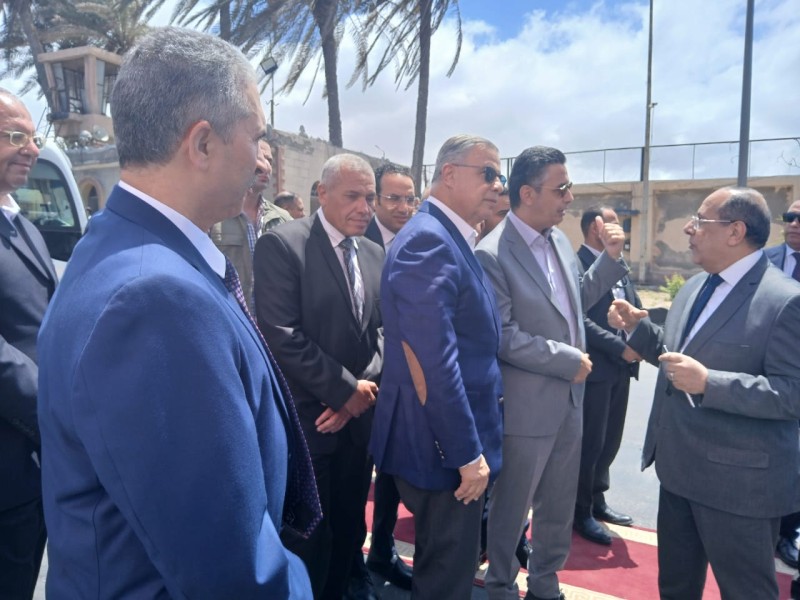 وزير التموين ومحافظ الإسكندرية في جولة تفقدية على محطة الشحوم وسوق اليوم الواحد بالعجمي