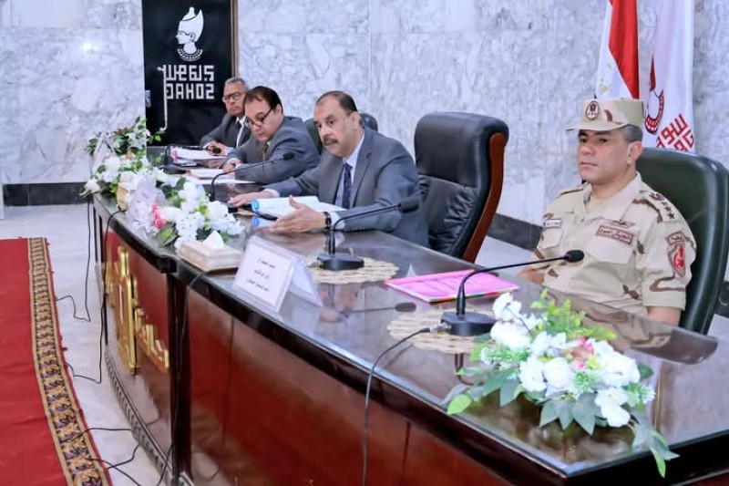 ”سراج” يبحث استعدادات المحافظة لاستقبال عيد الأضحى المبارك