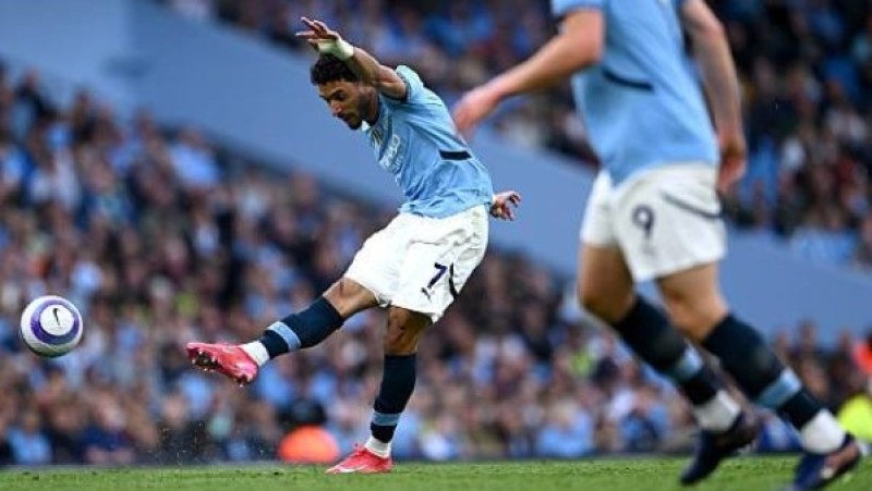عمر مرموش ينافس على جائزة أفضل هدف بالدوري الإنجليزي