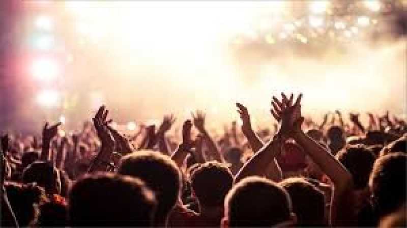 رشا الجندي تحذر: هوس المشاهير اضطراب نفسي قد ينتهي بكوارث