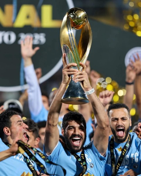 بيراميدز.. حلم انطلق من موسكو ليتوّج زعيمًا لإفريقيا