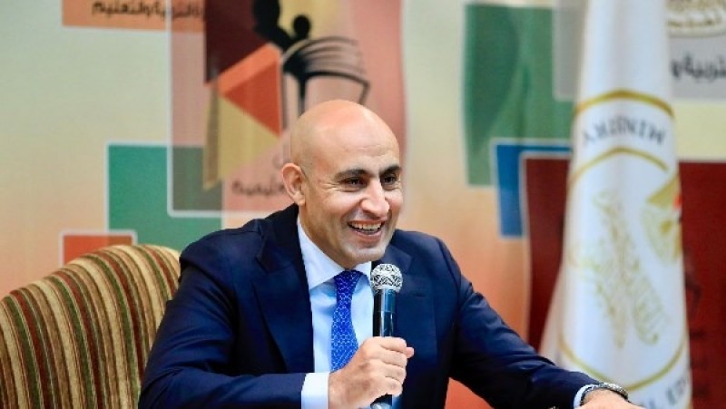 وزير التعليم ينفي إلغاء الصف السادس الابتدائي