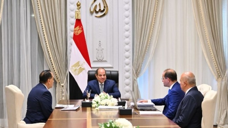 السيسي يوجه باتخاذ كل الاحتياطات المالية والسلعية في ظل التصعيد بالمنطقة