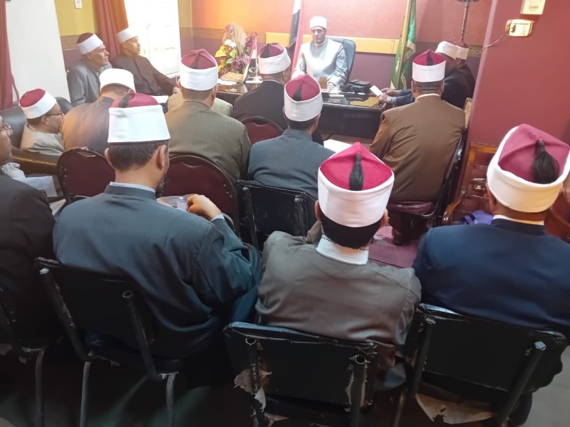 وكيل وزارة الأوقاف بالدقهلية يعقد اجتماعًا موسعًا مع مديري الإدارات استعدادًا لاستقبال عيد الأضحى المبارك
