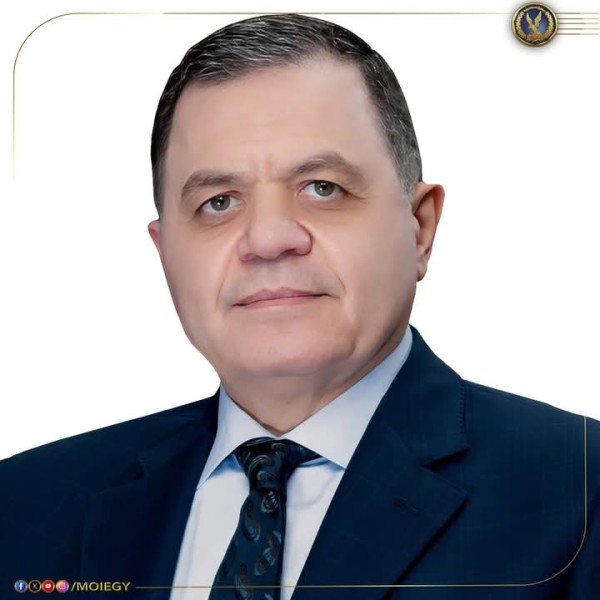 وزير الداخلية يبعث برقيات تهنئة بالعيد للرئيس وكبار رجال الدولة
