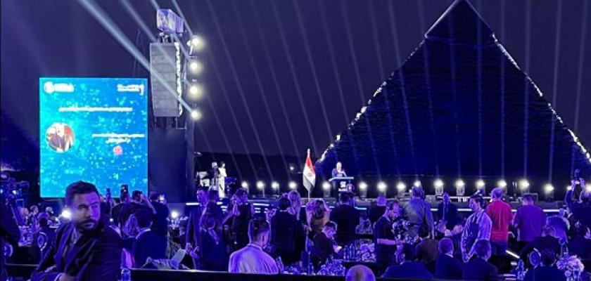 تحت سفح الأهرامات: مصر تطلق خدمات الجيل الخامس