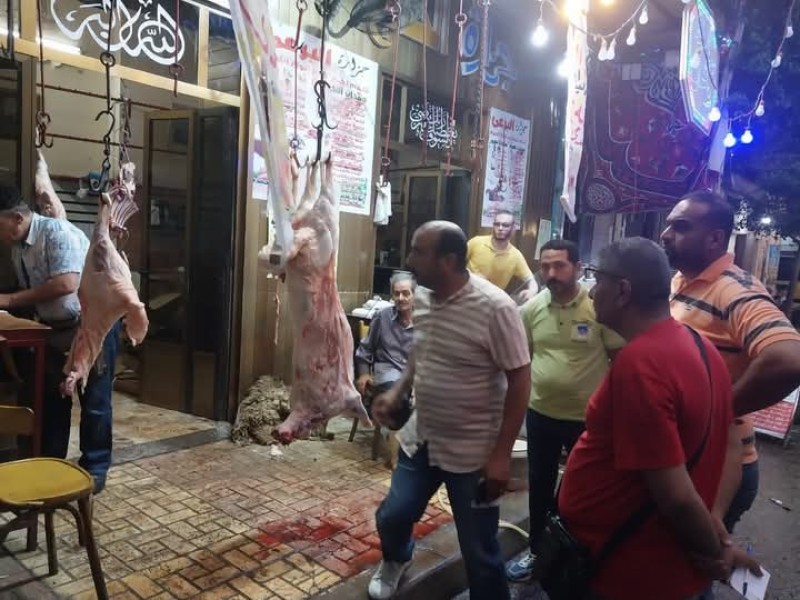 حملة مكبرة بحي غرب الإسكندرية للتفتيش علي شوادر ومحال الجزارة