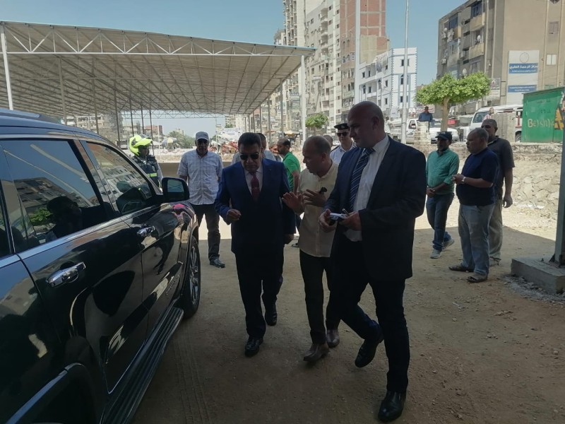 محافظ الدقهلية في جولة صباحية مفاجئة بالمنطقة المركزية
