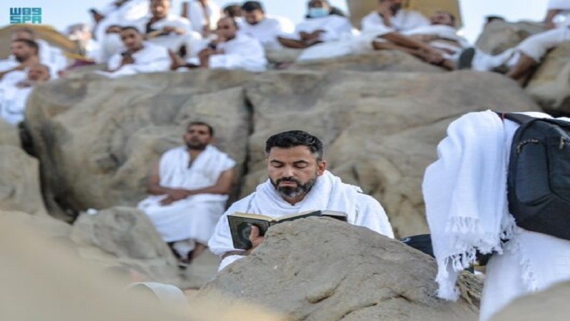 هل يجب صعود جبل عرفات في الحج؟ الإفتاء تحذر بحديث النبي