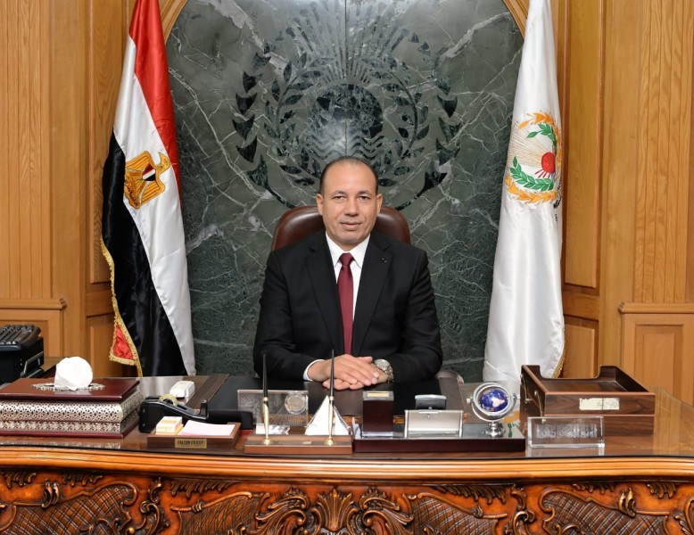 رئيس جامعة المنصورة يهنئ منتسبي الجامعة بعيد الأضحى المبارك