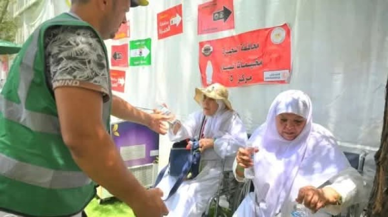 وزيرة التضامن الاجتماعي حريصة علي استمرار الاتصال للاطمئنان علي الحجاج