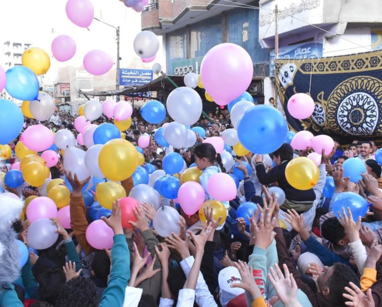 مهرجانات وعروض فنيه وعرائس وهدايا وألعاب بمراكز الشباب بالدقهلية