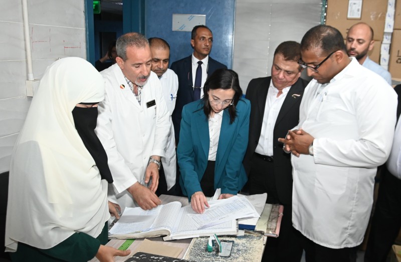 محافظ البحيرة تفاجئ المعهد الطبي القومي بدمنهور وتؤكد على..صحة المواطن أولوية ولا مكان للمقصرين