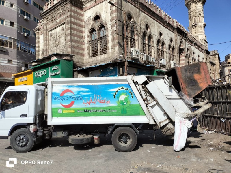 محافظ الدقهلية يتابع أعمال منظومة النظافة خلال أيام العيد ورفع كافة المخلفات بالمنصورة وطلخا