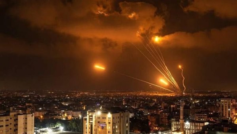 حريق قرب مقر وزارة الدفاع في تل أبيب بعد القصف الإيراني