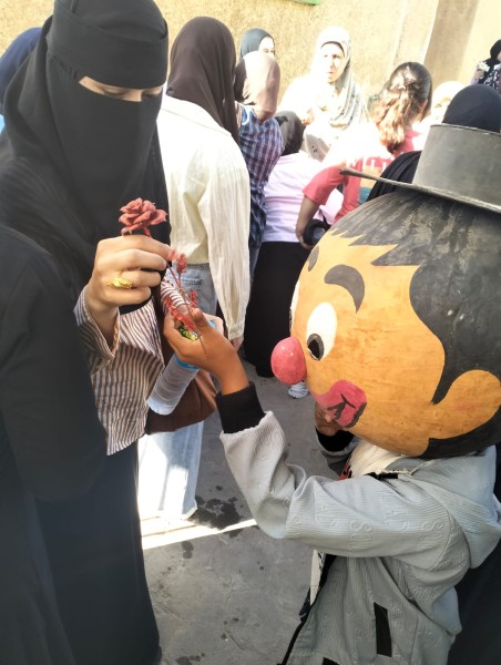 ”بادرة طيبة” .. تعليم الفيوم يرسم البهجة علي النفوس والوجوه أمام لجان الثانوية العامة