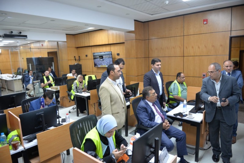 محافظ الدقهلية يتابع أعمال امتحانات الثانوية العامة من داخل غرفة الشبكة الوطنية