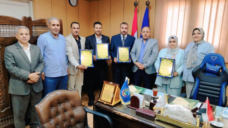وكيل زراعة البحيرة يكرم  4 إدارات زراعية لنجاحهم فى التصدى لحالات التعدى على الأرض الزراعية فى أجازة العيد