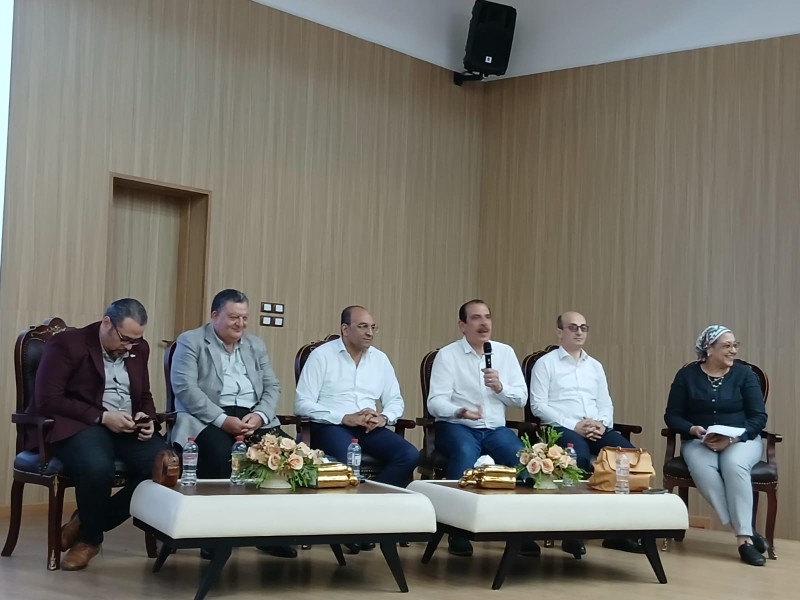 نائب وزير الصحة عقب جولته الميدانية يشيد بآداء المنشآت الصحية فى الدقهلية