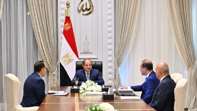 تفاصيل 3 توجيهات رئاسية عاجلة.. استقرار مالي وحماية اجتماعية وتأمين استراتيجي
