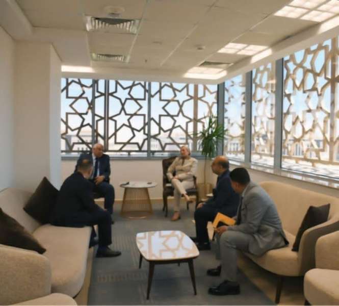 وزيرة البيئة تستقبل محافظ الوادي الجديد لبحث تعزيز فرص الإستثمار في تدوير المُخلفات الزراعية