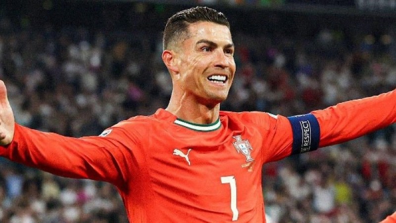 التمريرة بـ 40 ألف جنيه استرليني.. بنود مثيرة في عقد رونالدو الجديد مع النصر