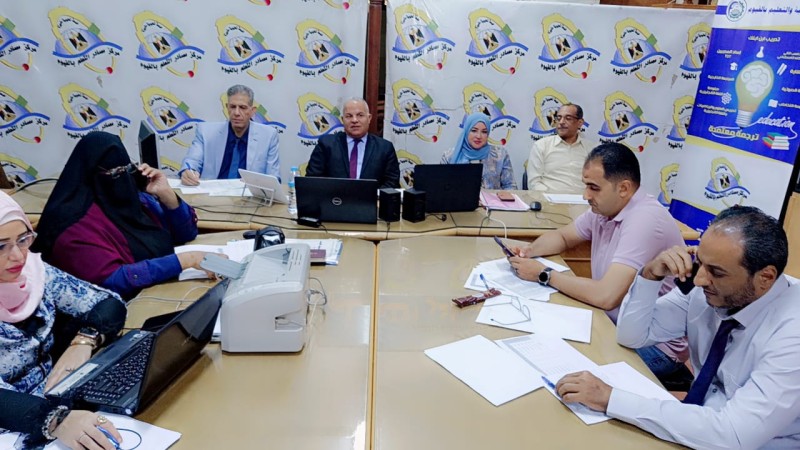 وكيل الوزارة يتابع عن كثب امتحانات الثانوية العامة في مادة اللغة الإنجليزية من غرفة العمليات الرئيسية بالفيوم