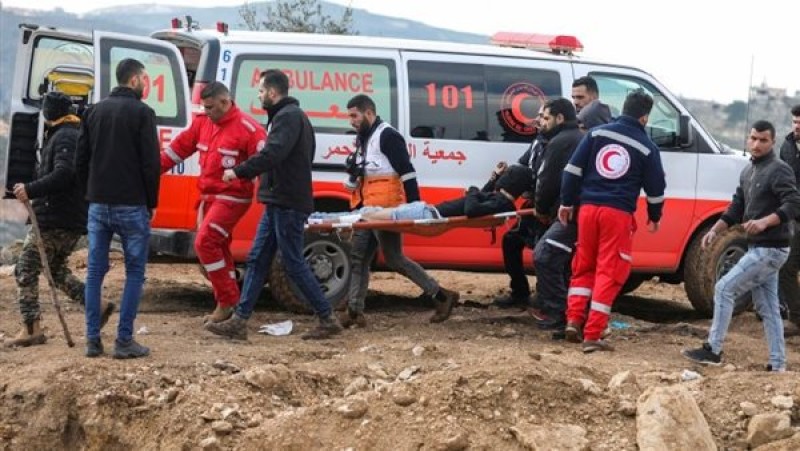غزة تحت القصف: استشهاد وإصابات في قصف على استراحة ساحلية
