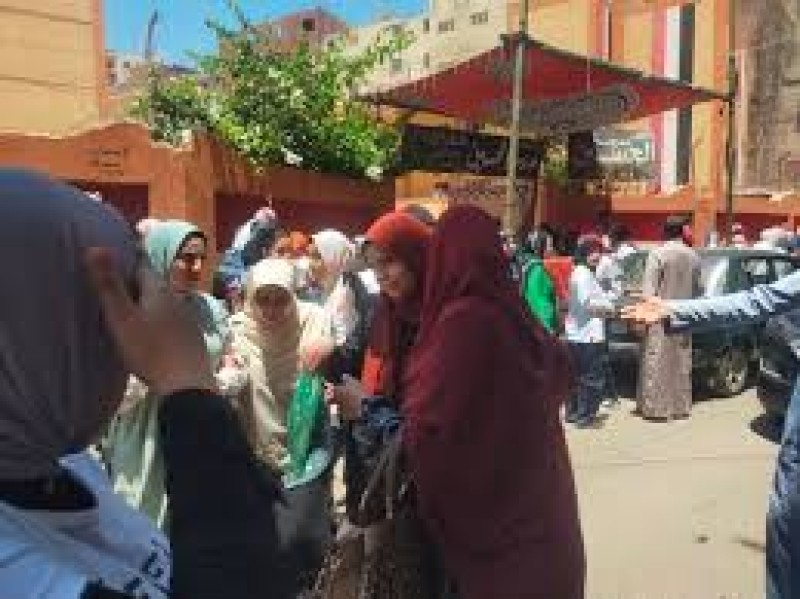 5 حالات إغماء في امتحان الكيمياء بالبحيرة والتعليم تتخذ الإجراءات اللازمة