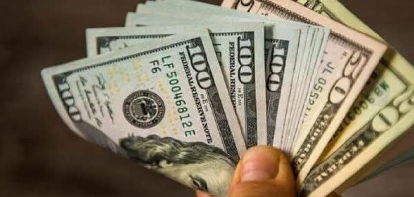 أسعار الدولار مقابل الجنيه اليوم الجمعة