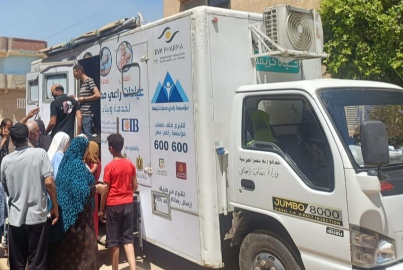 قافلة طبية في قرية الدواجن بالبحيرة تقدم خدمات طبية مجانية للمواطنين