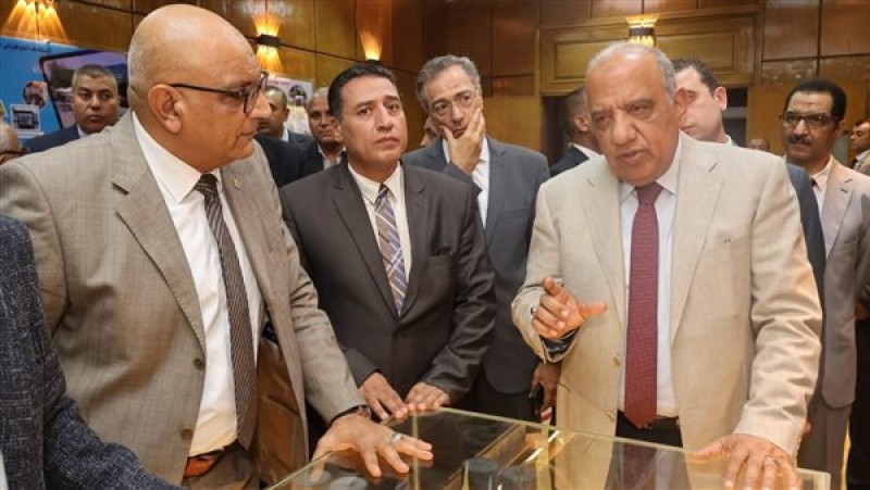 الوزير عصمت: هيئة المواد النووية شريك فاعل في خطة التنمية المستدامة