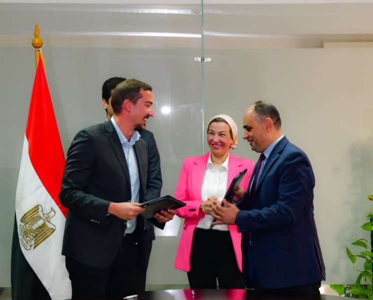 وزيرة البيئة تشهد توقيع بروتوكول تعاون بين جهاز شئون البيئة و مؤسسة حماية البيئة البحرية