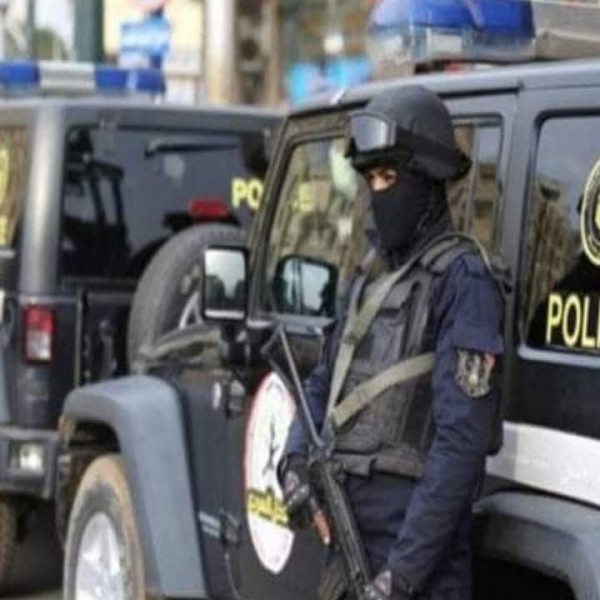 سقوط عنصرين شديدي الخطورة بحوزتهما مخدرات وأسلحة بقيمة 65 مليون جنيه فى التجمع الأول