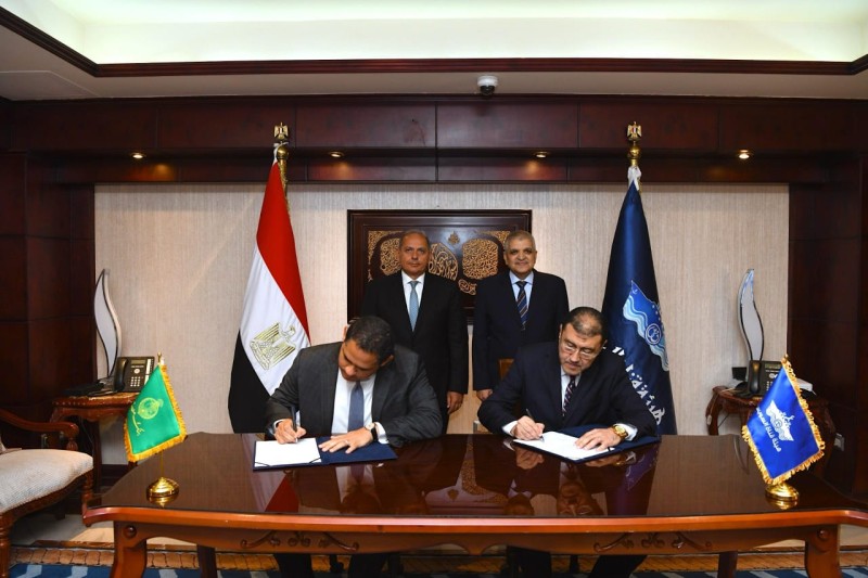 الفريق أسامة ربيع يشهد توقيع بروتوكول بين هيئة قناة السويس وبنك مصر للتعاون بالتطوير العقاري