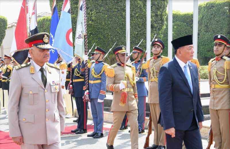 مصر وإندونيسيا تتفقان على تعزيز التعاون العسكري المشترك