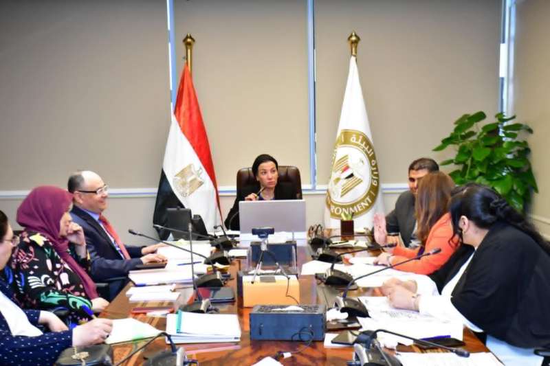 عبر الفيديو كونفرانس: وزيرة البيئة تترأس الإجتماع الـ ٦٦ لإجتماع مجلس إدارة جهاز شئون البيئة