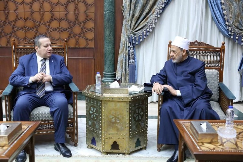 شيخ الأزهر يستقبل رئيس الهيئة القوميَّة لضمان جودة التَّعليم والاعتماد