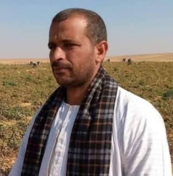 هو فيه ايه بالظبط ؟   نقل والد الأشقاء الخمسة المتوفين بالمنيا إلى المستشفى مصابا بنفس الأعراض