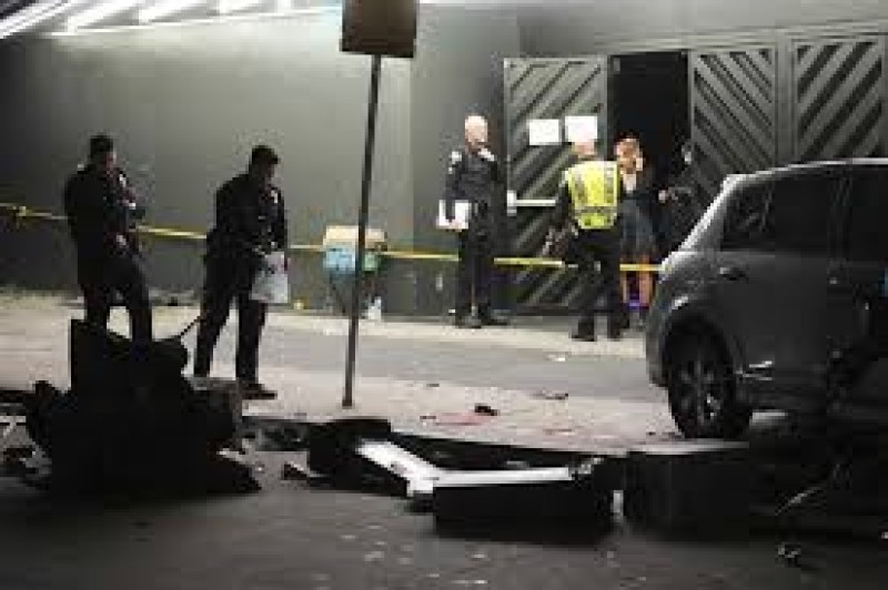 30 مصابًا في حادث تصادم سيارة بحشد في لوس أنجلوس