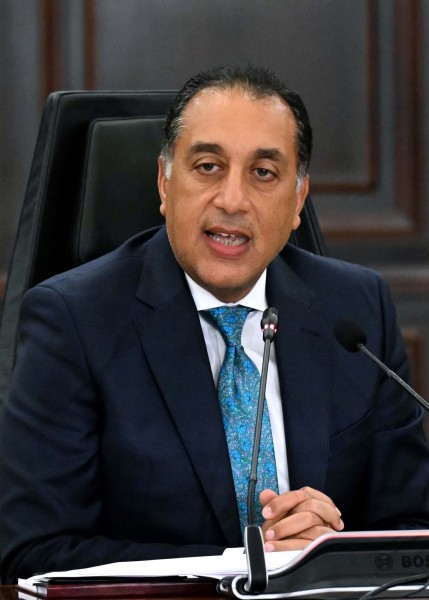 رئيس الوزراء يهنئ الدكتورة ياسمين فؤاد بمنصبها الأممي الجديد .. ويشكرها على جهودها خلال الفترة الماضية