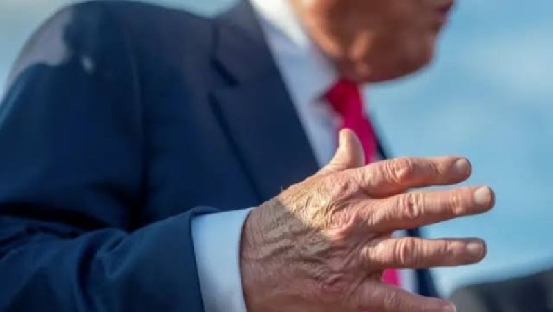 شائع بين كبار السن.. قصة مرض أصاب رئيس أكبر دولة بالعالم
