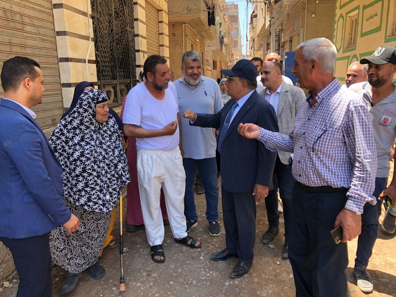 محافظ الدقهلية يتابع وصول مياه الشرب بالبر الشرقي في نبروه ويشدد على وصول المياه لجميع المناطق اليوم