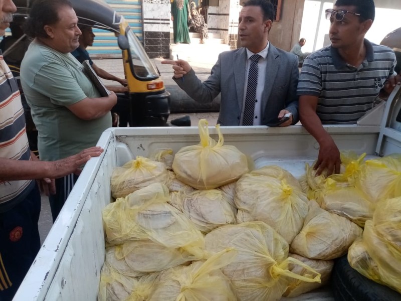 المحافظ كلف إدارة الحوكمة والمتابعة بمكتبه بالمرور والتفتيش على عدد من المخابز ومحطات المياه والجمعيات الزراعية ومراكز الشباب والوحدات الصحية والنظافة بأجا وتمي الأمديد