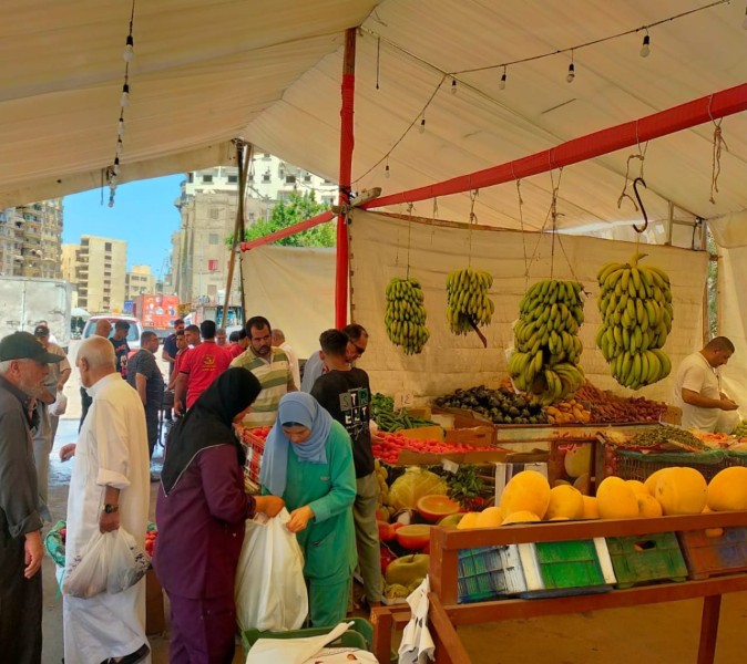 استمرار إقامة أسواق اليوم الواحد الجمعة والسبت من كل أسبوع بشارع قناة السويس بمدينة المنصورة